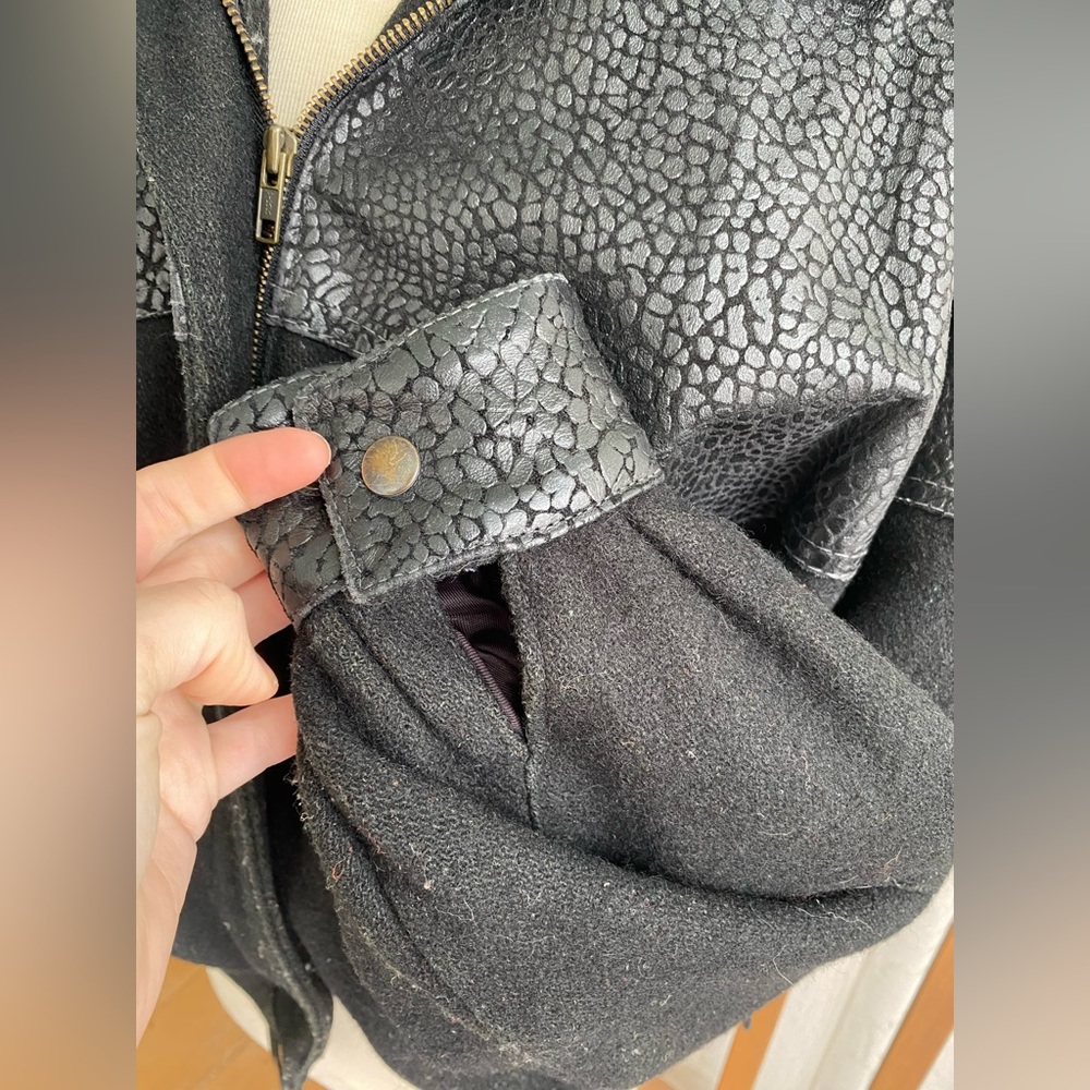 Vintage 80s/90s wool & leather oversized bomber jacket - Picture 9 of 13
